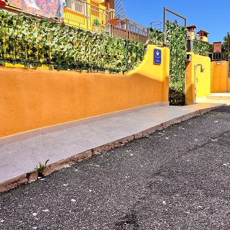 La Casetta Del Vicolo La Spezia Bagian luar foto